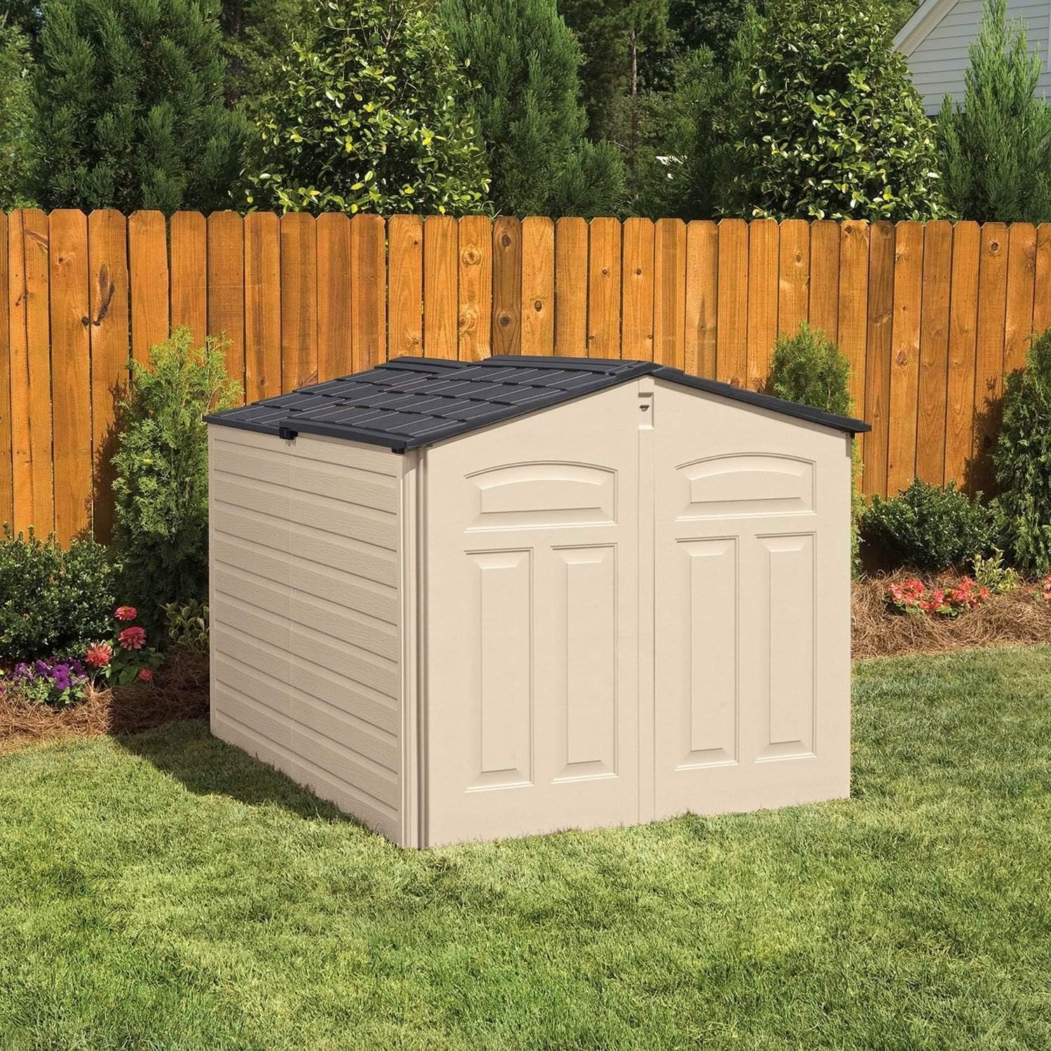 Rubbermaid Slide-Lid Resin Outdoor Storage Shed (5 x 6.5 Ft)
